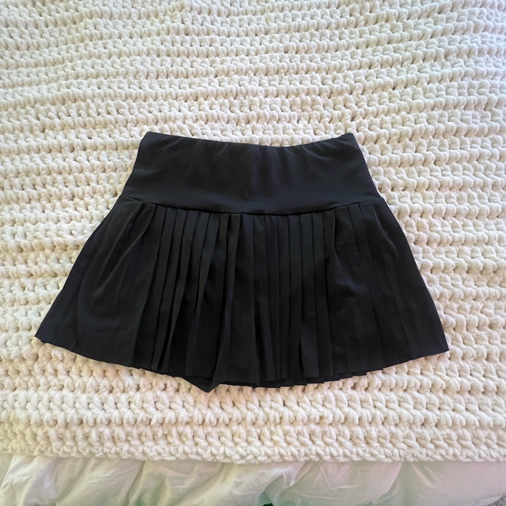 Elegant Black Pleated Skirt